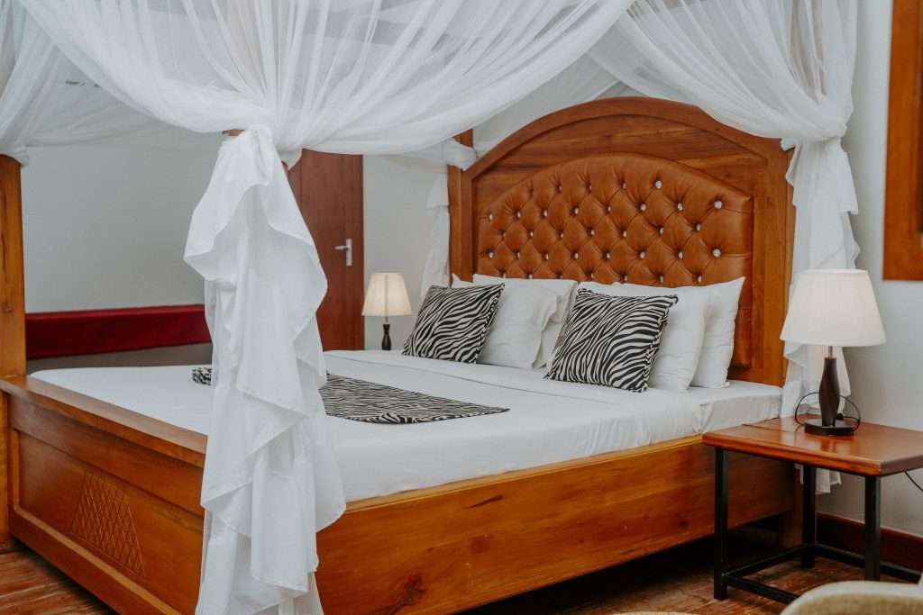 tanzania safari accomodations at eliens tree in lodge