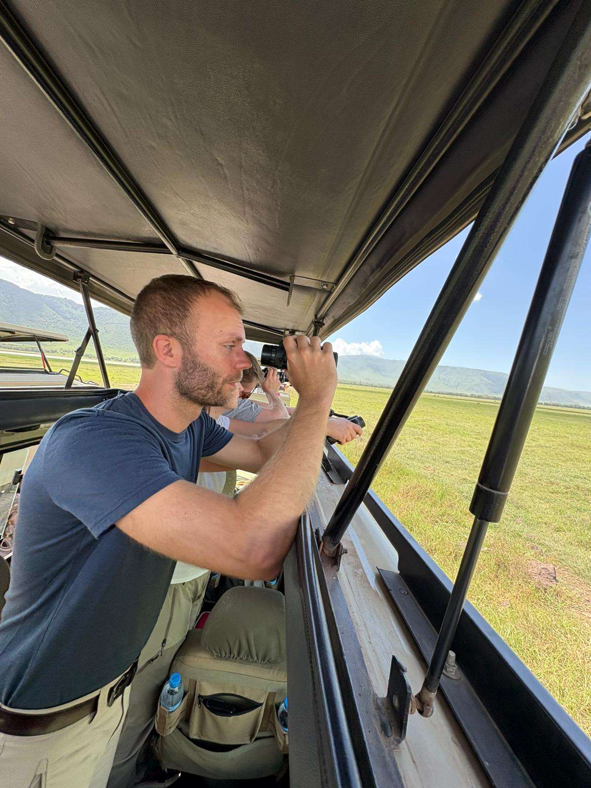 tanzania safari from zanzibarwildlife photography during game drive